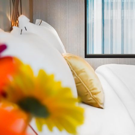 Glow Sukhumvit 5 Бангкок Экстерьер фото