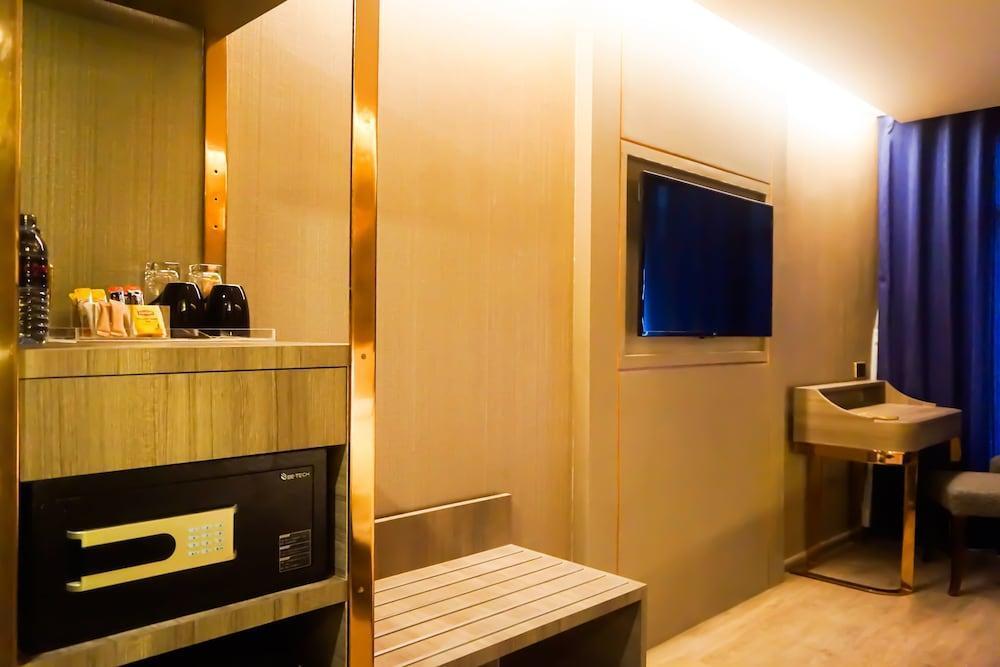 Glow Sukhumvit 5 Бангкок Экстерьер фото